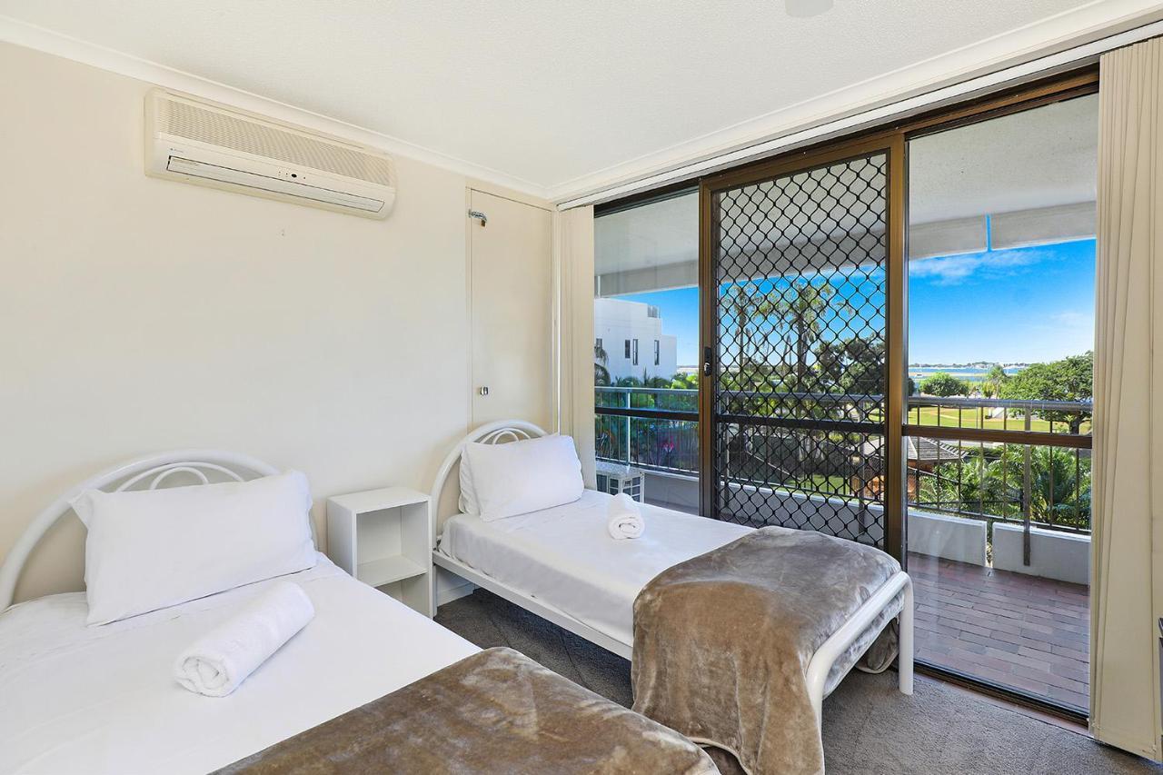 Palmerston Tower On Southport Broadwater Gold Coast